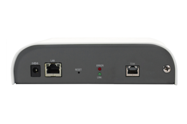 Gateway Khomp UMG100 con conector BCN coaxial ya disponible en la tienda online de Avanzada 7